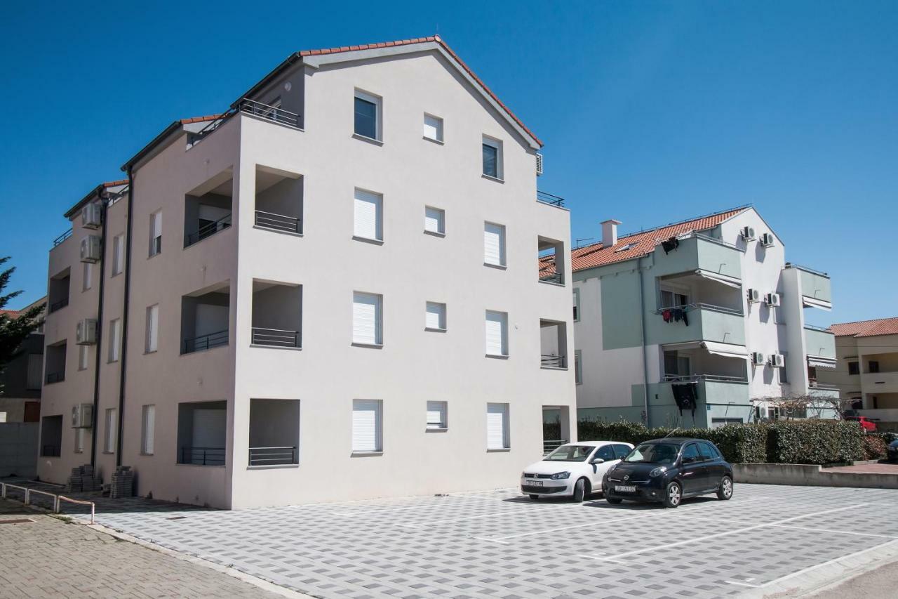 Apartment Hera With Balcony And Free Parking Zára Kültér fotó