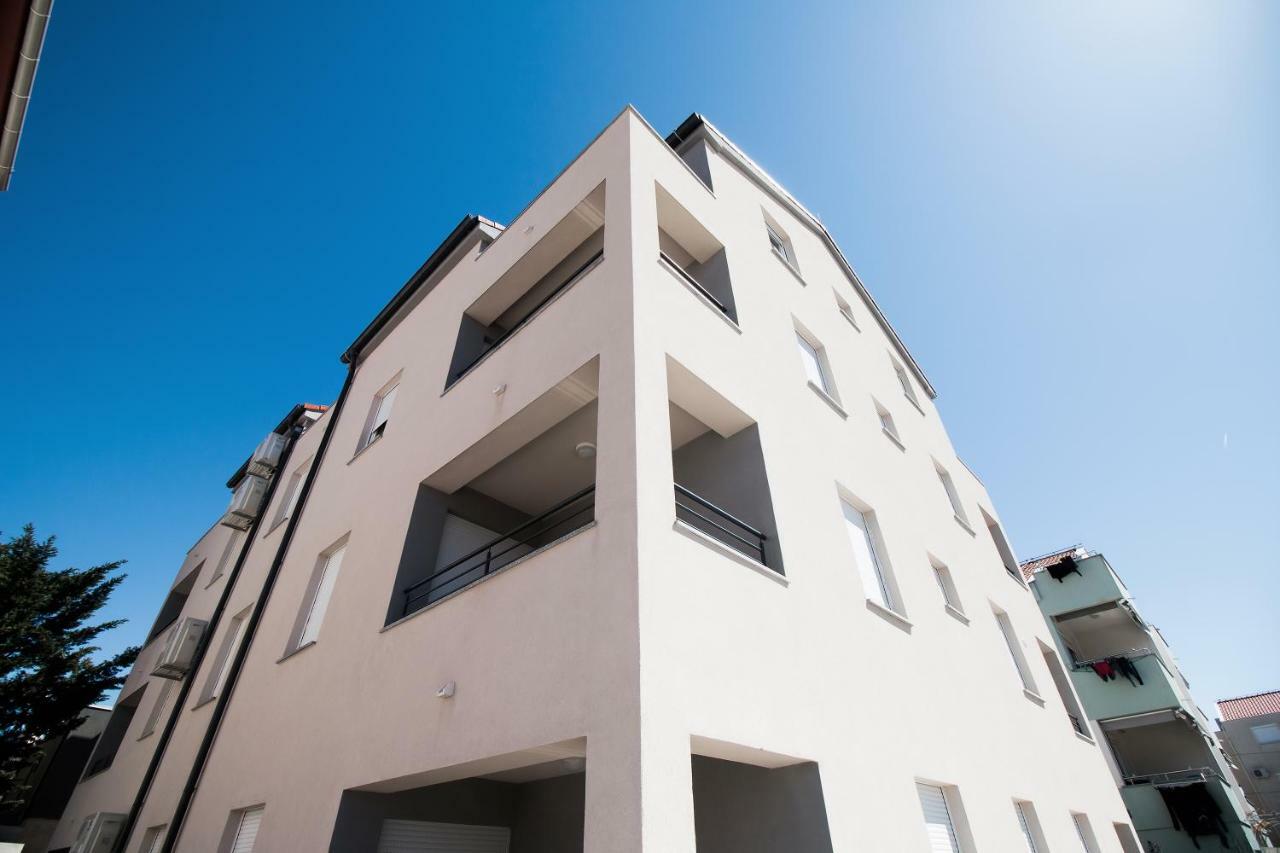 Apartment Hera With Balcony And Free Parking Zára Kültér fotó